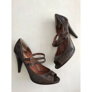 Max Studio Xpand Leather Peep Toe Heels